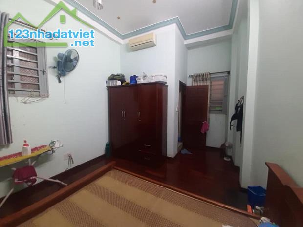 Xe ngủ trong nhà Điện Biên Phủ, P11, Q10,  60m2, 5 tầng. 0939927498. - 1