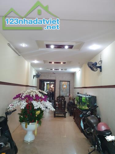 Nhà mặt tiền Ba Gia, P7, Tân Bình, 111m2, 7 tầng, nở hậu. - 1