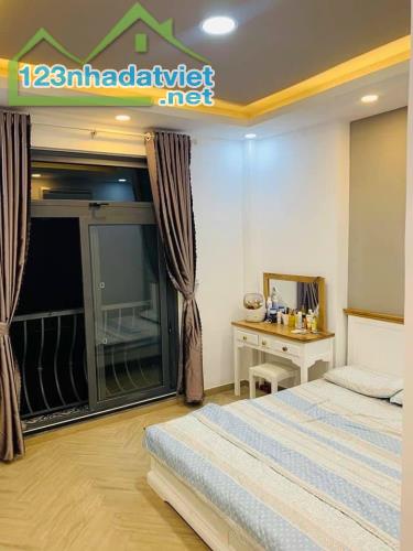 Bán nhà đường Cao Thắng Quận 10 hẻm nhựa 6m, 4 tầng gần Kỳ Hòa giá chỉ 12.5 tỉ