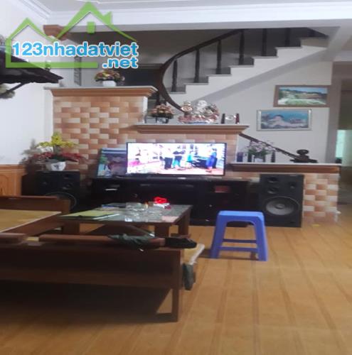 Chuyển công tác bán gấp nhà Phố ngũ Nhạc 86m, 3T, MT4,6m, 4,65tỷ - 5