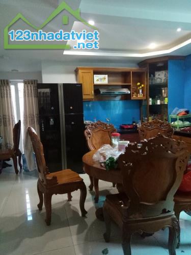 Chủ gửi 3 căn biệt thự Hiệp bình chánh giá 14 -16ty/căn LH 0903 066 813 chuyên bds villas