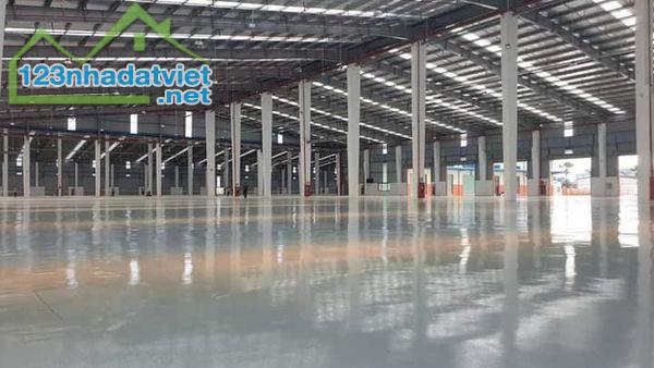 Cho thuê kho tiêu chuẩn 3000m2  mặt đường 5 –Quận Long Biên.140.000VNĐ/m2