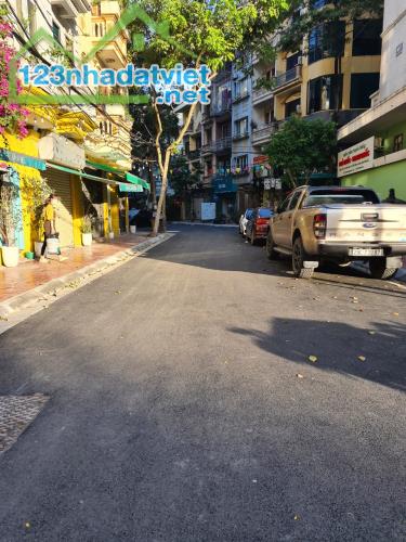 Nhà mặt phố Văn Quán  - PHÂN LÔ Ô TÔ TRÁNH - THUẬN TIỆN KINH DOANH. - 1