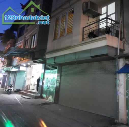 Nhà tôi ở sinh sống ba đời kinh doanh,mặt phố,24m, MT3,5, 3,8 tỷ - 4