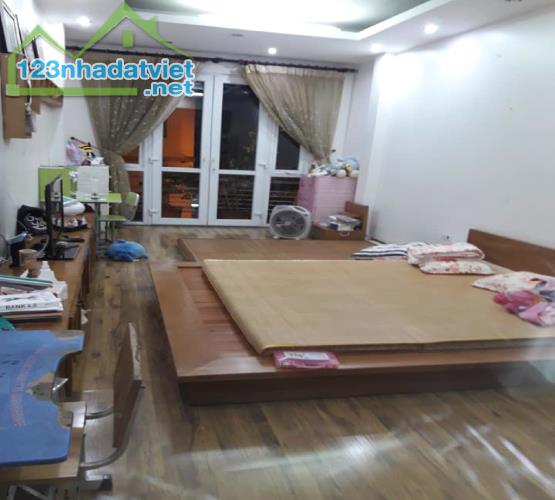 Gần Hồ Đền Lừ, Kinh Doanh, 60m, 5T, MT3,5, Giá 9,5 tỷ, Ôtô Tránh - 2