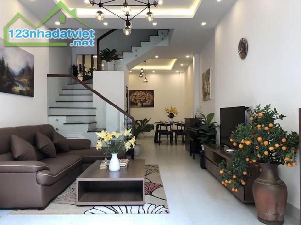 Bán nhà Lô góc Phố Vũ Thạnh , dt40mx4 tầng ,MT 4m , kd tốt , giá 4,3 tỷ lh0911002289 - 2