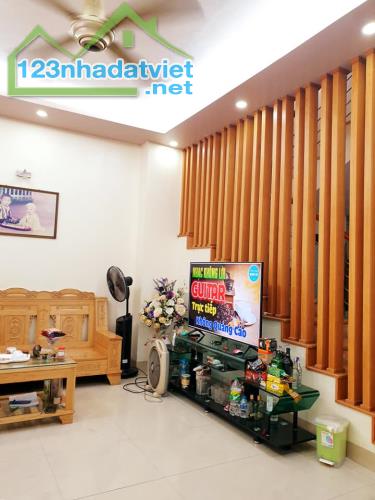 Bán nhà MP Nguyễn Văn Cừ, 106m², Kinh doanh ngày đêm. - 1