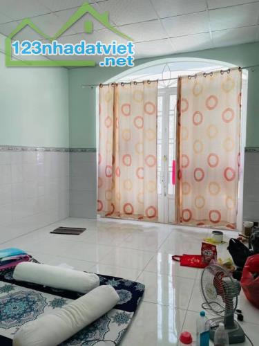 Nhà Phan Văn Trị, Bình Thạnh, 81m2, 3 tầng, HXH, chỉ 7 tỷ 950. - 1