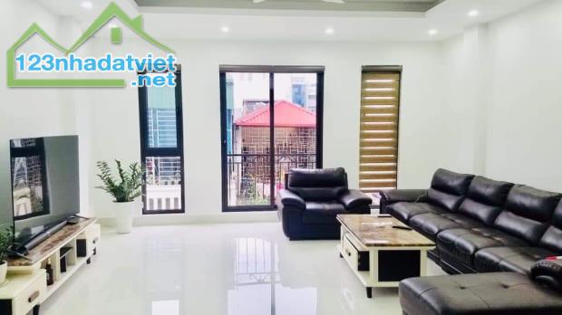 NHÀ ĐẸP NGÕ 49 HUỲNH THÚC KHÁNG DT50m2,PHÂN LÔ THANG MÁY, MẶT TIỀN ĐẸP - 4