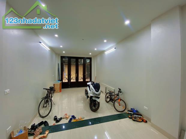 💥 MẶT PHỐ 800A CẦU GIẤY 62M2 5T MT 4M - THANG MÁY GARA - GIÁ CHỈ 16.5 TỶ 💥 - 6