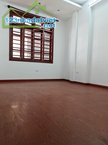 💥 NHÀ ĐẸP PHÂN LÔ TRUNG KÍNH 56M2 5T MT 6M - GARA Ô TÔ 7C - CHỈ 15.5 TỶ 💥 - 1