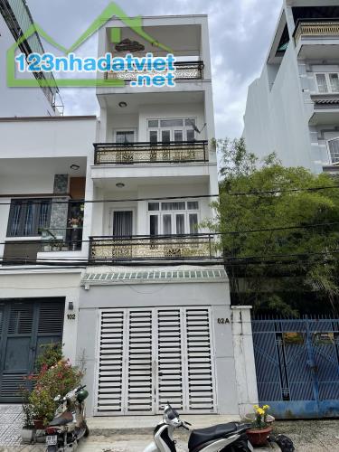 MT kinh doanh Đường 47, F Bình Thuận Q7 , 4 tầng, 4x19m Giá hơn 12 Tỷ