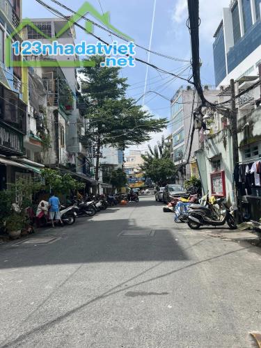 Quận 3, nhà gần Công viên Lê Thị Riêng, ngang 6m, cho thuê giá cao