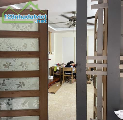 Bán Nhà Ngõ 77 Xuân La, Vị Trí Đẹp Nhà Mới Nở Hậu, 35m2, 5T, MT5,7m, 6 Tỷ - 2