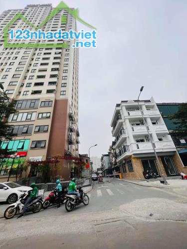 Bán Nhà Liền Kề Thịnh Liệt Hoàng Mai 88m 4tầng 10tỷ Ô Tô Vỉa Hè Kinh Doanh.LH:0397194848 - 3