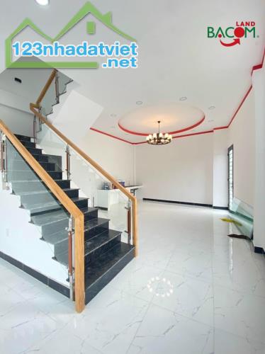 Bán nhà 2,5 tỷ 1 trệt 1 lầu cách đường Bùi Hữu Nghĩa 100m (P. Tân Vạn) - 1