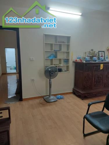 Bán nhà Cầu Giấy 98m 4t mt5.5m chỉ 19.5 tỷ Cầu Giấy
