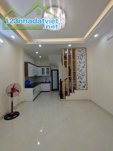 Bán nhà Kim Mã, Ba Đình, dt 30m x5t, mt 4,2 m,  giá 4,7 tỷ. - 2