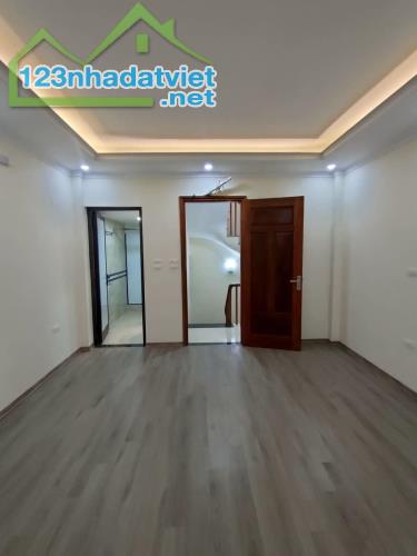 Bán nhà Kim Mã, Ba Đình, dt 30m x5t, mt 4,2 m,  giá 4,7 tỷ. - 1