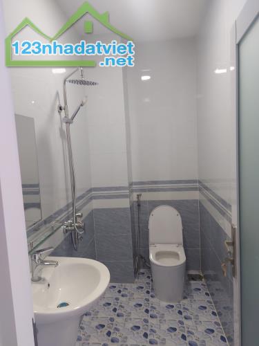 Bán nhà khu Tên Lửa 4x18m đúc 4 tấm - 2