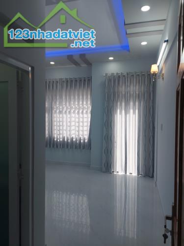 Bán nhà khu Tên Lửa 4x18m đúc 4 tấm - 1