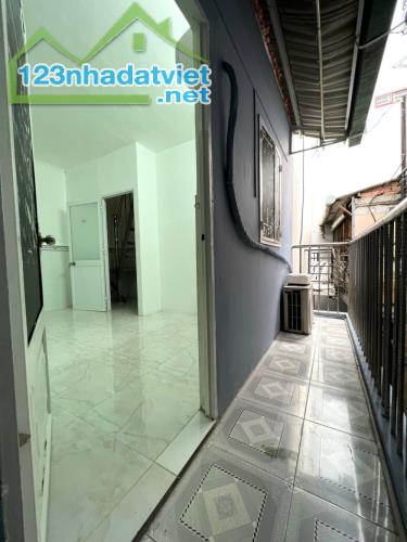 Chính chủ cần bán gấp nhà mới sát mặt tiền, 48m2, 3 tầng, 2PN,3WC - 2