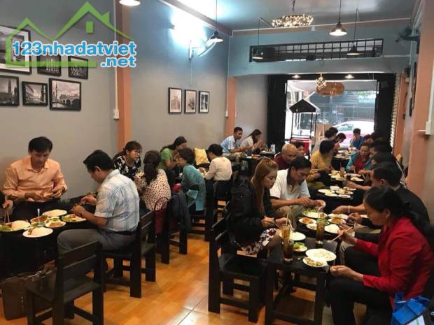 Gia đình bán nhà mặt phố Kim Mã, vỉa hè rộng, 33m2 x4 tầng, kinh doanh đắc địa, 12,3 tỷ - 2