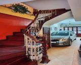 Bán nhà ngõ 71 Linh Lang, thang máy, ô tô vào nhà, giá 16 tỷ