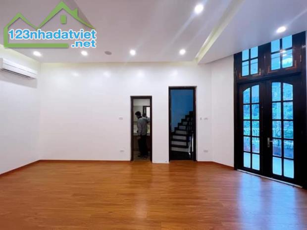 MẶT PHỐ HOA LỆ, Tô Ngọc Vân. MB 199M². Chào 84 tỷ. - 1