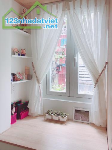 Nhà bán Huỳnh Tấn Phát,quận 7, cấp 4, DT đất khủng 109m2, chỉ 3,9 tỷ, LH 0989149953