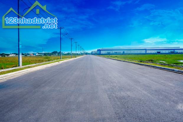 Gia đình cần bán miếng đất đẹp 5.000m2 trong KCN Hải Sơn, Long An