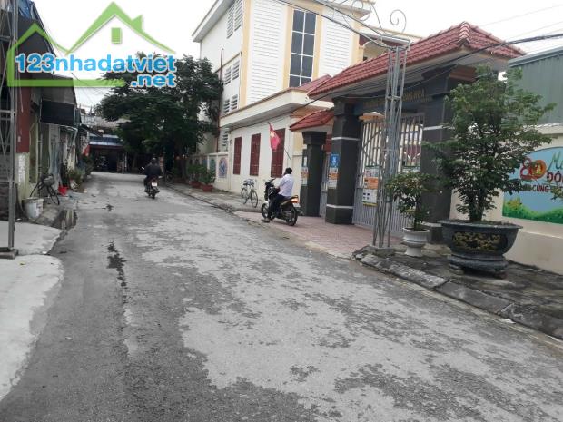 Bán mảnh đất 90m tại Đồng Hoà, Kiến An. Giá 2.35