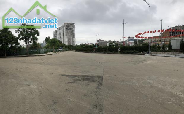 Bán lô đất 3300m2, 3 mặt tiền đường, xung quanh khách sạn, nhà hàng view biển lh 077973777 - 1