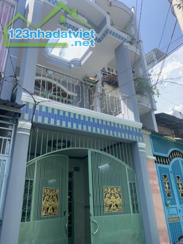 Nhà đẹp 2 tầng, ở ngay, DT 56M2, Quận 8, Gía chỉ 3,3 TỶ.