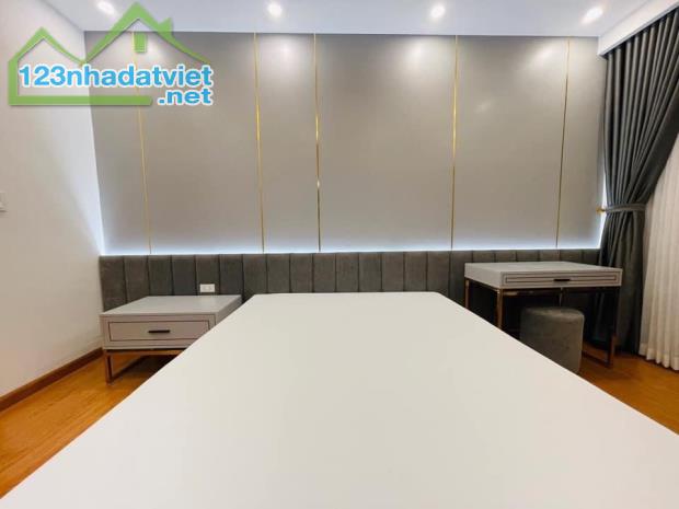 Bán nhà Mặt Ngõ Cầu Giấy 45m2, 5 tầng, KD, gần ô tô đỗ giá 5,8 tỷ - 1
