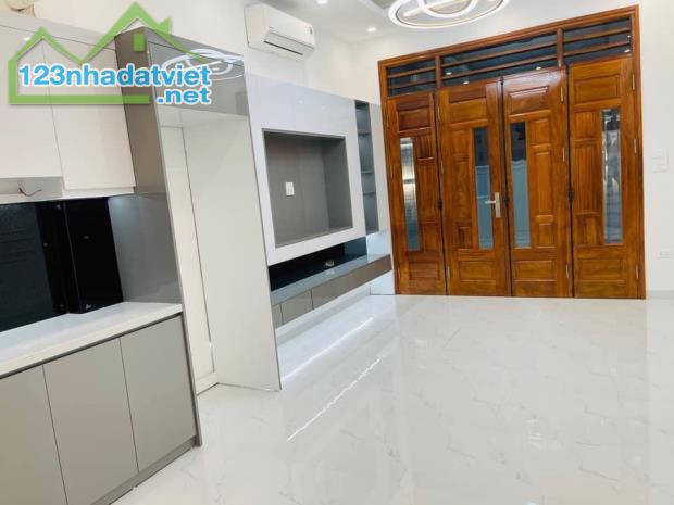 Bán nhà Mặt Ngõ Cầu Giấy 45m2, 5 tầng, KD, gần ô tô đỗ giá 5,8 tỷ - 3