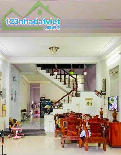 Chỉ 3,5 Tỷ Sở Hữu Nhà kiệt Đống Đa, Đà Nẵng, 60m2x2T, 30m ra MT