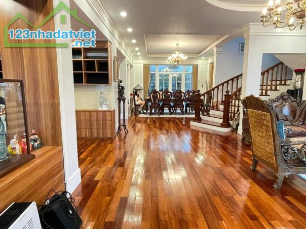 bán nhà mặt phố Trịnh Công Sơn 85 m2 5 tầng kinh doanh 41 tỷ