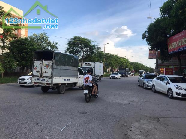 Bán 250m đất KĐT Hà Phong,mt12m, giá:10 tỷ.