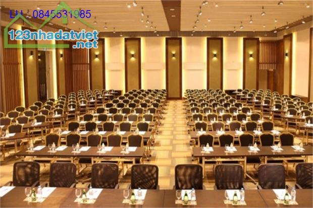 Bán toà nhà văn phòng Phố Trần Thái Tông Cầu Giấy 9 tầng thang máy 58 tỷ LH 0845531985