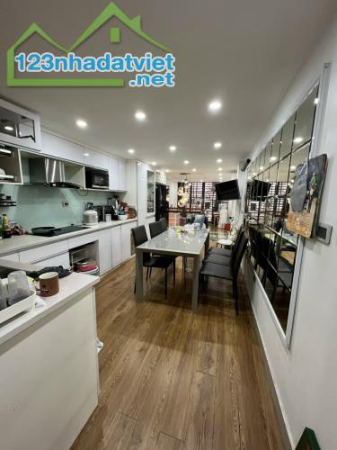 BÁN NHÀ PHÙNG KHOANG, NAM TỪ LIÊM, PHÂN LÔ, OTO GẦN, NHÀ ĐẸP 50M2x5T,MT5M CHỈ 4.8 tỷ. - 1