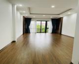 Siêu phẩm mặt phố Hoàng Quốc Việt phân lô vỉa hè oto vào nhà 90m2 mt5m 30 tỷ .