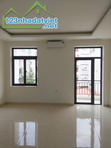 Nhà Phố Xuân La 101m2*7 2 Thoáng Vỉa Hè Thang Máy MT 6m KD Giá 28.5 tỷ Lh 0824564222.