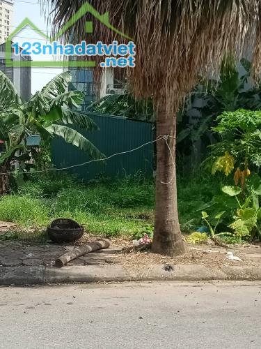 Siêu phẩm dịch vụ Yên Nghĩa, kinh doanh, vườn hoa, 50m2, 10.6 tỷ