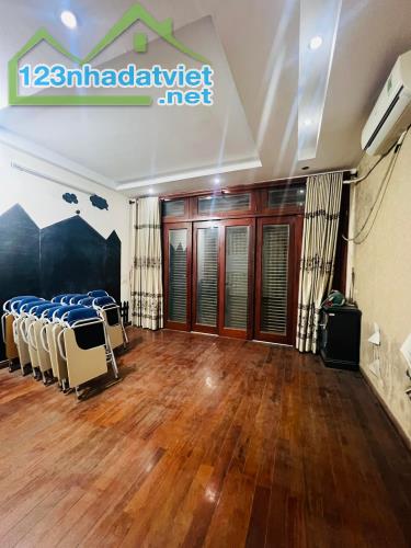 Bán Nhà Ở Mặt Phố Hàng Bún Kinh Doanh Đẹp Diện Tích 159m 4 Tầng Mặt Tiền 4m Gía 48 tỷ. - 1