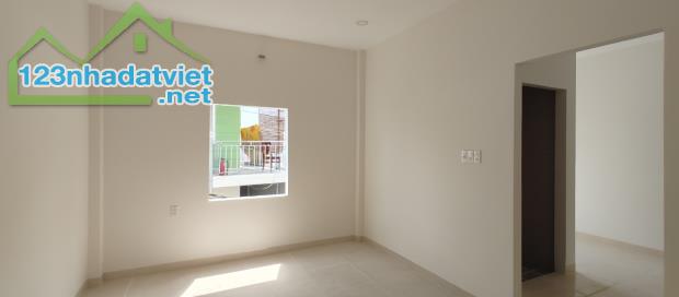 Bán gấp nhà 02 tầng hẻm Lương định của, Tp nha trang  giá 2,070 tỷ