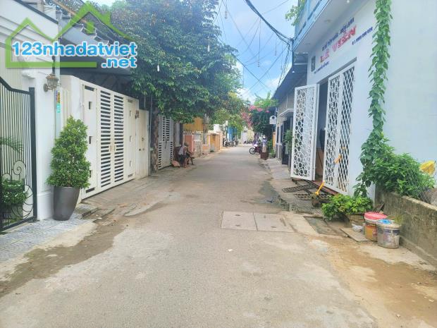 Bán đất 108,4m2, 2 mặt tiền đường Nguyễn Đỗ Cung, phường Xuân Phú, ngay trung tâm TP Huế - 2