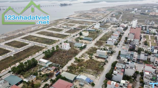 Bán Hà Khánh Bmr , nhìn biển và biệt thự, gần trục đường 40m, giá rẻ - 2