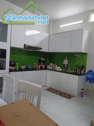 NHÀ ĐẸP 76M2 XE HƠI NGỦ TRONG NHÀ – GẦN CHỢ BÌNH THÀNH SẦM UẤT – 4 PN, 2 WC - 3