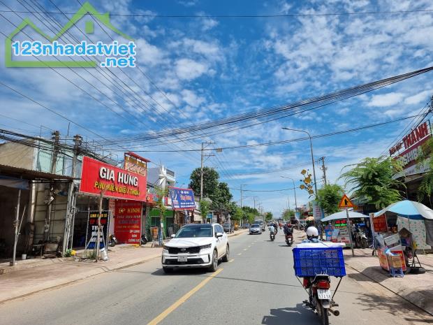 bán đất 2.650m2 thổ cư đất thị trấn Đức Hòa, Long An, SHR đường xe hơi giá 20 tỷ - 1